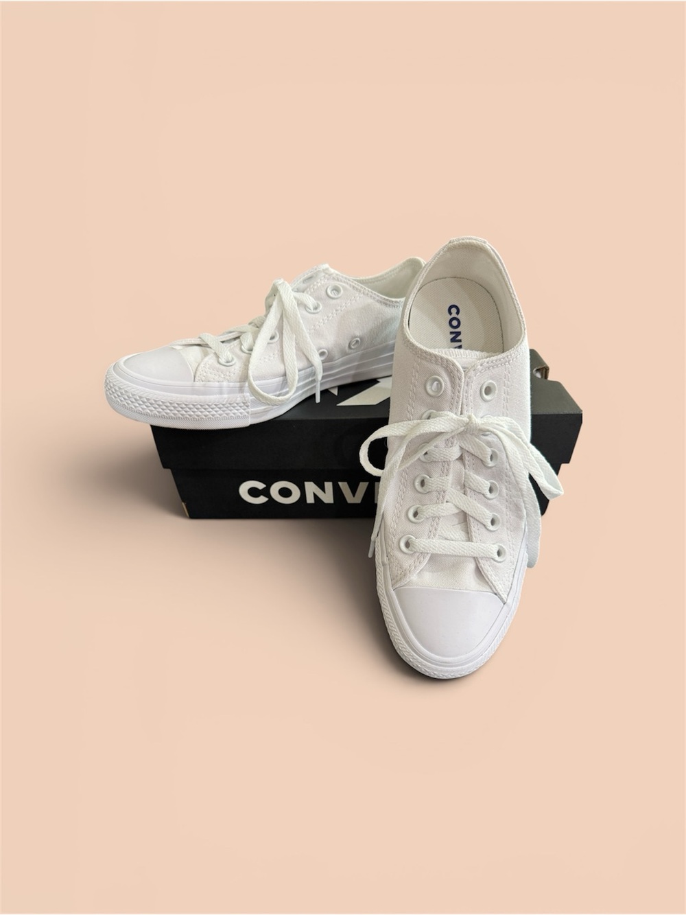 Converse White Low-Top Canvas Sneakers Orginal Box